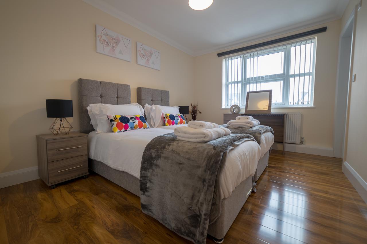 London Heathrow Serviced Apartments Ashford  Екстер'єр фото