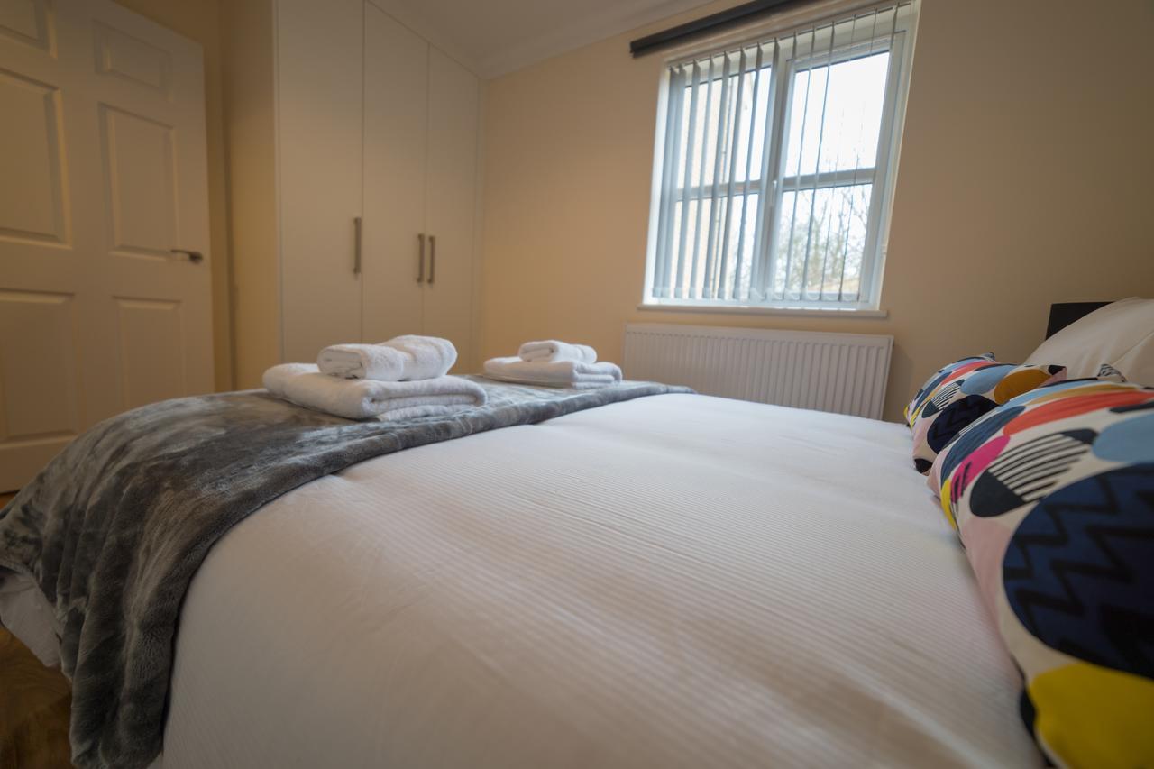 London Heathrow Serviced Apartments Ashford  Екстер'єр фото