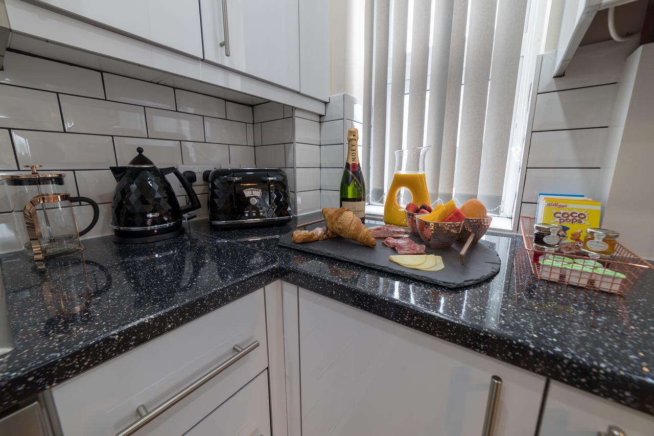 London Heathrow Serviced Apartments Ashford  Екстер'єр фото