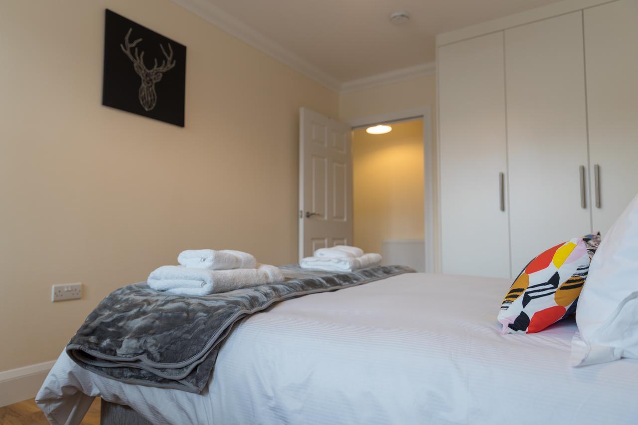 London Heathrow Serviced Apartments Ashford  Екстер'єр фото