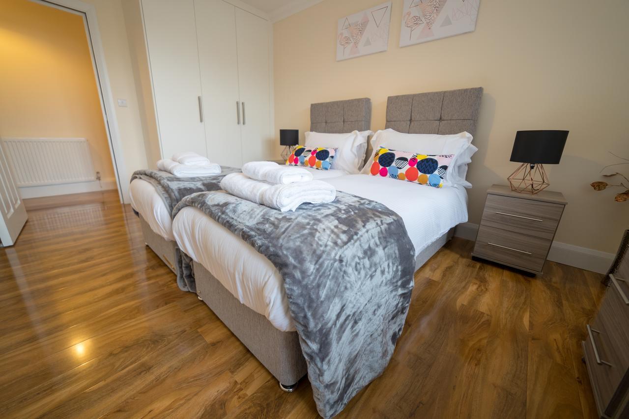 London Heathrow Serviced Apartments Ashford  Екстер'єр фото